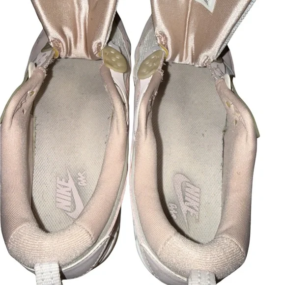 Nike Women's Air Max 90 Futura Low-Top Sneakers in Blush Pink and Cream - Picture 10 of 11